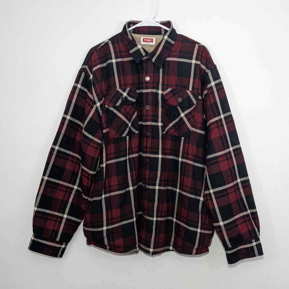 Wrangler Plaid Flannel Men's Size XL Button Up Shirt Sherpa Lined Long Sleeve